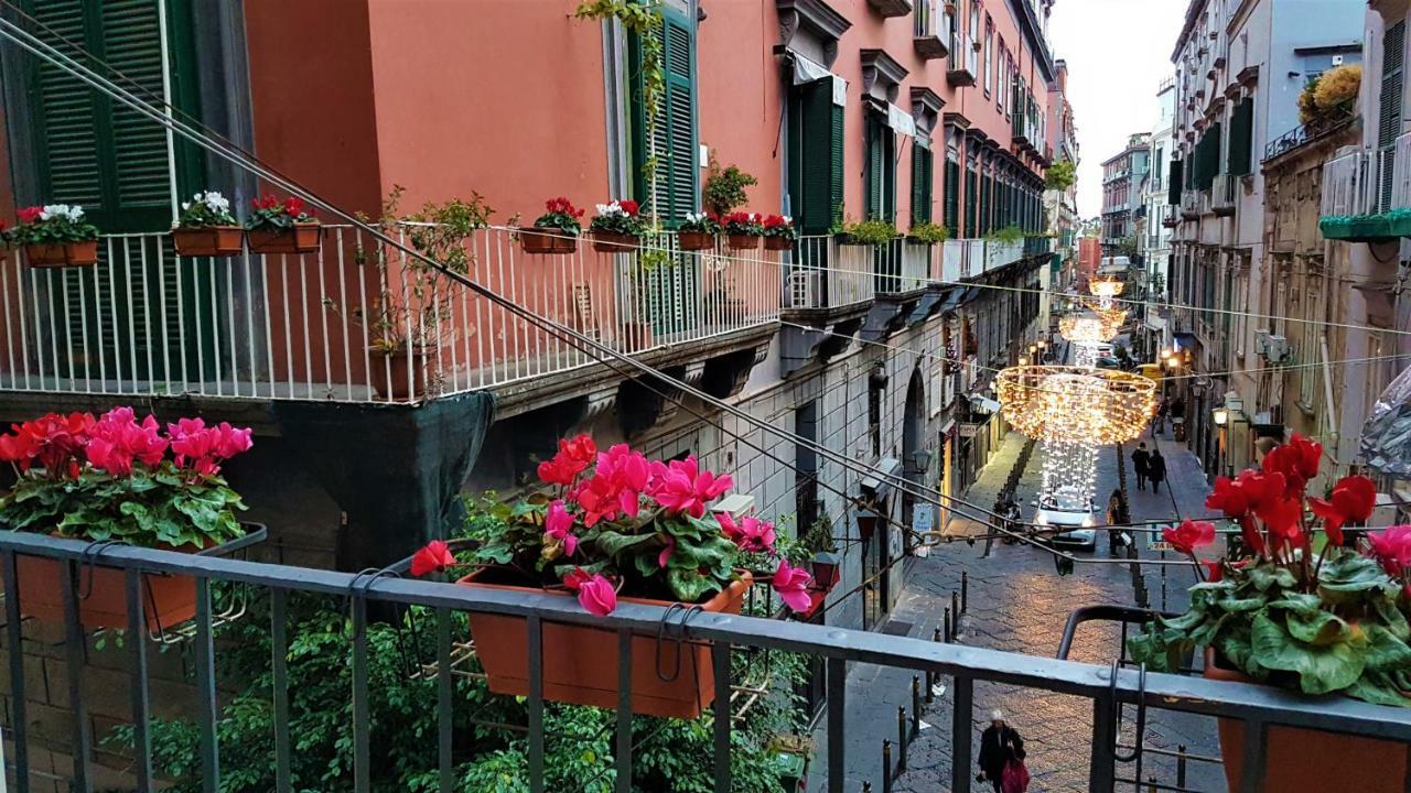 Il Salotto Di Nonna Cornelia 2 Otel Napoli Dış mekan fotoğraf